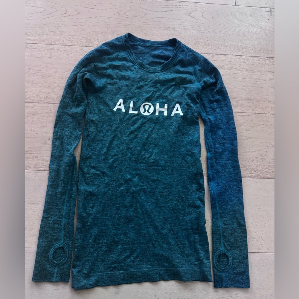Rare Lululemon Aloha Swiftly Tech Long Sleeve Size 4